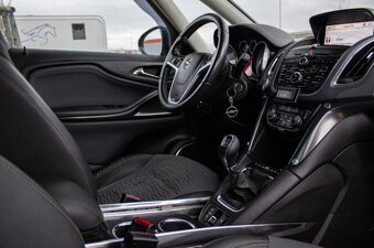 Opel Zafira 2013 - 18