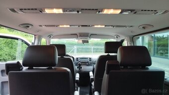 VW MULTIVAN T5.1 2.0TDI 103KW 2X ŠOUPAČKY R.V.2012 - 18