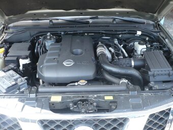 Nissan  Pathfinder  2.5 dCi - 18