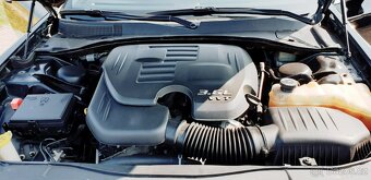 Chrysler 300C krásný 3.6 V6 VVTi 2014, v ČR, super kára - 18