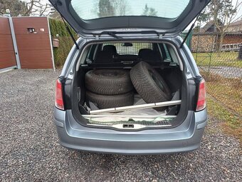 Benzínová Opel Astra 1.8 ..16V Tempomat - 18