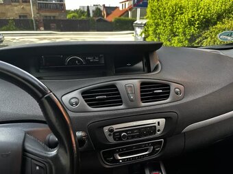 Renault Grand Scénic 1.5 dCi Navi 7 míst ALU kola Rok 2014 - 18