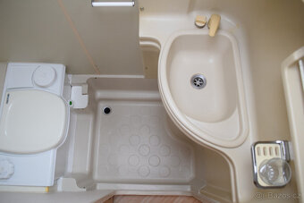 KARAVAN SWIFT CHALLENGER 390/2 -703KG - 18