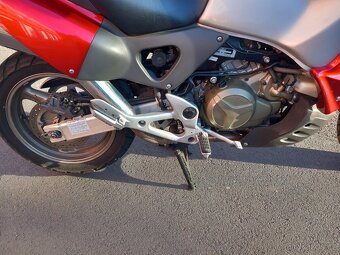 Honda XL 1000 Varadero - 18