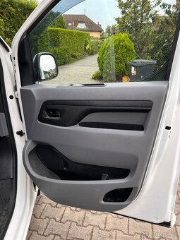 Peugeot Expert Traveller 6 sedaček - 18