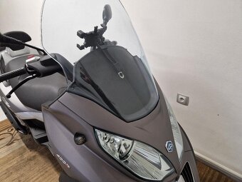 Piaggio MP3 400 LT 7/2012 kategorie B os auto - 18