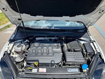 VW Golf VII variant 2.0 TDI BMT Highline - 18