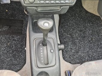 OPEL CORSA 1,4i 44 kW AUTOMAT ČR - 18