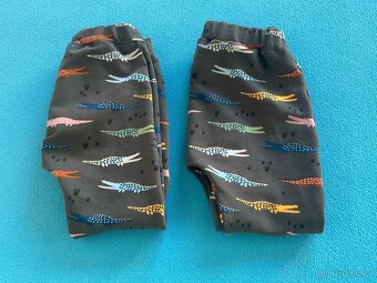 NOVÉ- 2x baggy dvojčata- 104/110 - 18