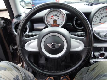 Mini One Clubman 1.4i 70kw (95hp) r.v.4/2009 - 18