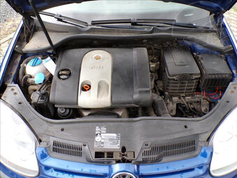 Volkswagen Golf 1,6 FSI 1.MAJITEL,COMFORT - 18