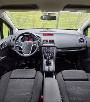 Opel Meriva 1.4 16V 88KW/120 koní R.V 07/2010 - 18