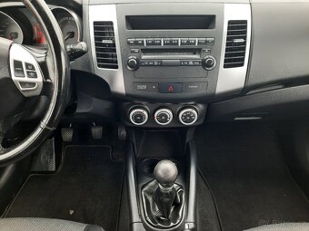 Citroën C-Crosser, 2,2 HDi 115kW  7-MÍST  KLIMA - 18