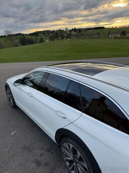 MERCEDES-BENZ E 220d ALL TERRAIN 4matic 08/2018 E220d - DPH - 18