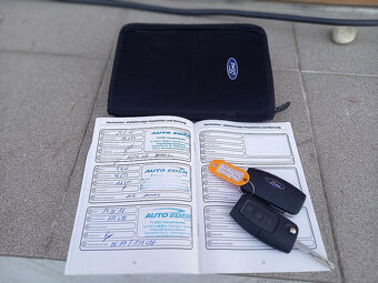 Ford S-MAX  2.0Tdci Titanium+klima+Manuál - 18