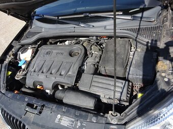 Škoda Yeti 2.0 TDI 4x4 r.v.2012 (81 kw) serviska - 18