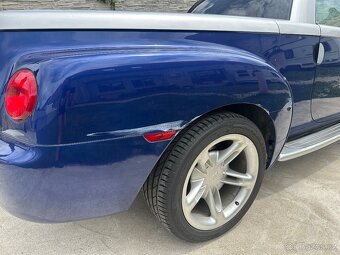 CHEVROLET SSR 6,0 V8 291KW r.v.2005 najeto 82137km - 18