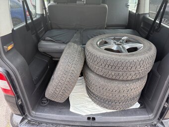 Volkswagen T5 Caravelle 1.9 TDI 75 KW 9 míst - 18