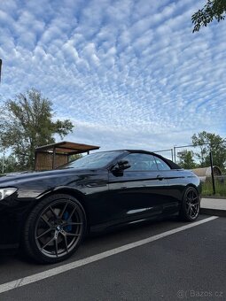 BMW Řada 6, 650i 360kw xDrive 0-100(4.0s) 83tis km - 18