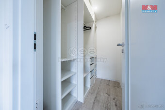 Prodej rodinného domu, 340 m², Kunice, ul. Do Žlábek - 18