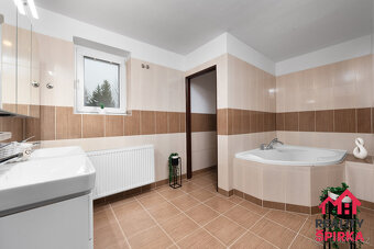 Prodej, rodinný dům České Libchavy, pozemek 3088 m2, okres Ú - 18