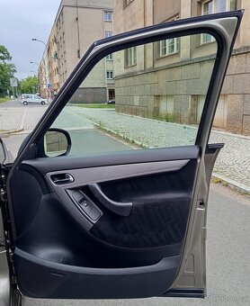 Citroen C4 Picasso 1.6 HDI 80kW - 1. Majitel, 2009 - 18