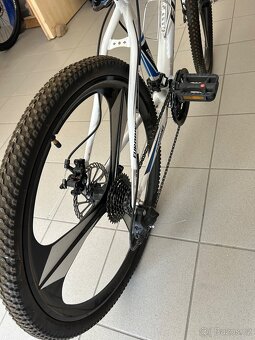 Horské kolo Eurobike - 18