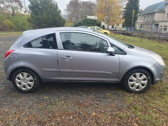 Opel Corsa 1,2i 59kW Automat r.v.2006 - 18