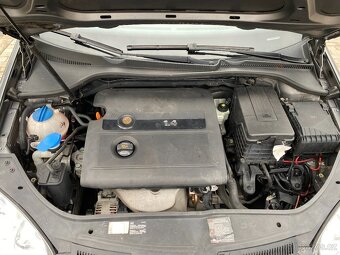 VW Golf 1.4i, r. 2005, naj. 118000 km, klimatizace, nová STK - 18
