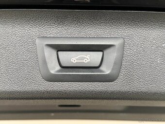 BMW 520d SportLine Webasto Tažné - 18