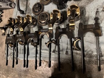 Motorové díly 2.5 TDi 128kw AXE - 18