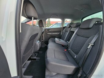 PEUGEOT 3008 2016 1.2 e-THP 96kW,VÝHŘEVY,TEMPOMAT,PARK.SENZ - 18