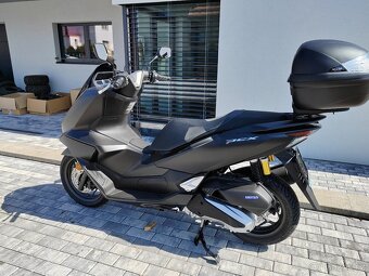 Honda Pcx 125 Dx -ČR 6let záruka BLACK - 18