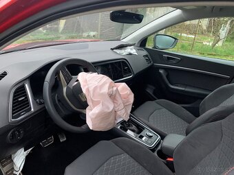 Predám havarovanú Seat Ateca 1,5tsi 110kw Dsg 8/2024 - 18