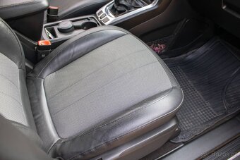 Opel Antara 2.2CDTi krásne zachovalé auto - 18