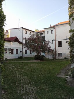 Nejlevnější pronájem + služby bytu v centru Kutné Hory - 18