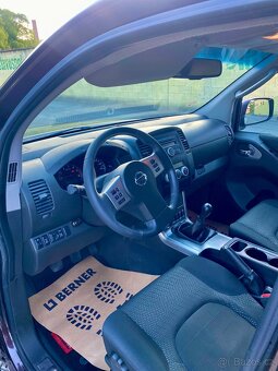 NISSAN NAVARA D40 2.5 dci 140KW UZÁVIERKA - 18