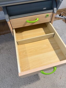 Rostoucí psací stůl - 18