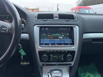 ŠKODA OCTAVIA RS COMBI 2.0TDI DSG 2010 - 18