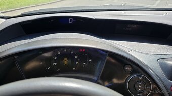 Honda Civic 8g 1.8 - 18