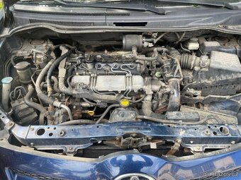 TOYOTA COROLLA VERSO 2.2 d4d 110kw 100kw - 18