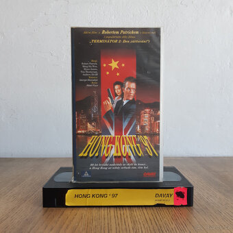 18x VHS video kazety #4 /SLEVA/ - 18