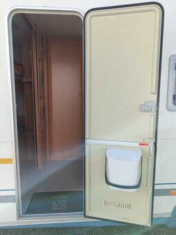 Karavan obytný přívěs KNAUS Blue line 550 Palandy - 18