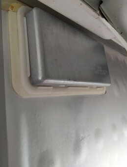 Lednice s mrazákem BEKO CN237231 K60365NE Na díly - 18