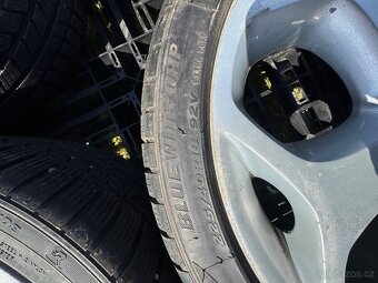 Kola Ford ST225 R18 - 18