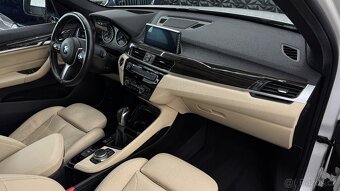 BMW X1 20i xDrive,ČR,Tažné,TOP Výbava - 18
