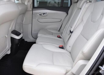 Volvo XC90 B5 AWD MOMENTUM PRO ČR 7.MÍST - 18