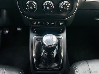 Jeep Compass 2.2D MANUÁL 4x4 KAMERA VÝHŘEV TAŽNÉ LIMITED - 18