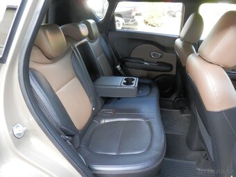 Kia Soul 1.6GDi 97kW EXLUSIVE automat 7/2015 - 18