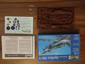 Modely letadel, REVELL, plastové stavebnice. - 18